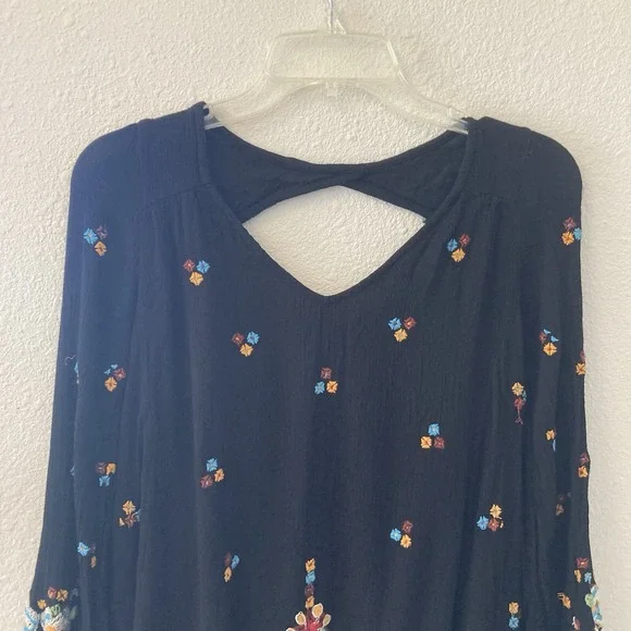 Free People Mini Dress Size XS Oxford Embroidered Black Floral Boho Goth Witchy - Picture 2 of 16